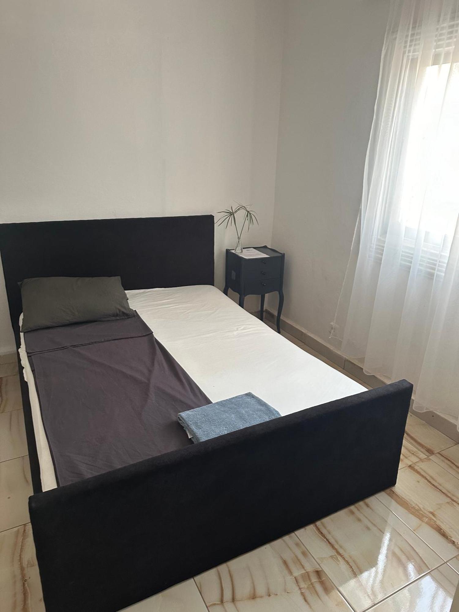Fhs Foundation House Bijilo Kültér fotó