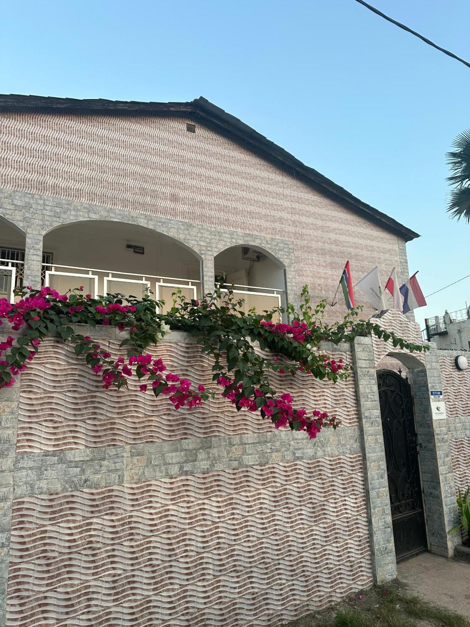Fhs Foundation House Bijilo Kültér fotó